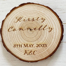 Load image into Gallery viewer, Engraved Rustic Wooden Slice Place Setting
