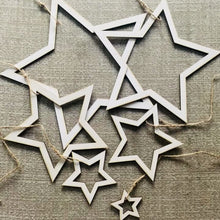 Load and play video in Gallery viewer, White Hanging Stars - Set of 6
