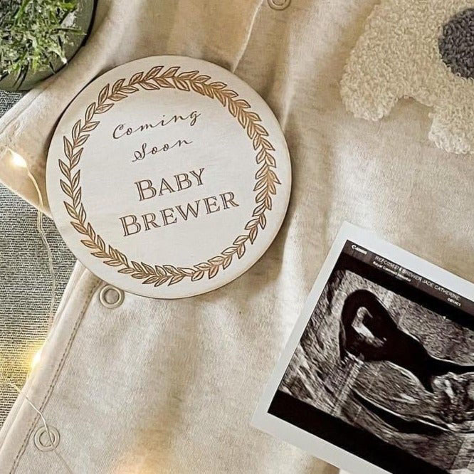 Pregnancy Announcement Leaf Plaque Whitewashed Wood 11 x 11cm